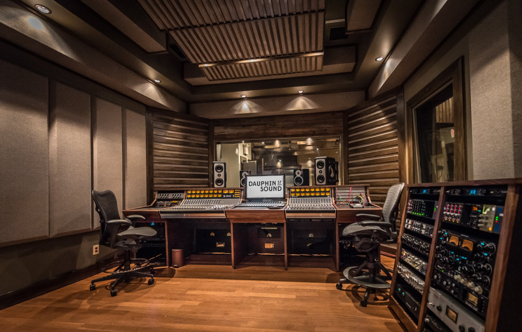 How Much is Studio Time Cost Per Hour? Book Studio Time Near You