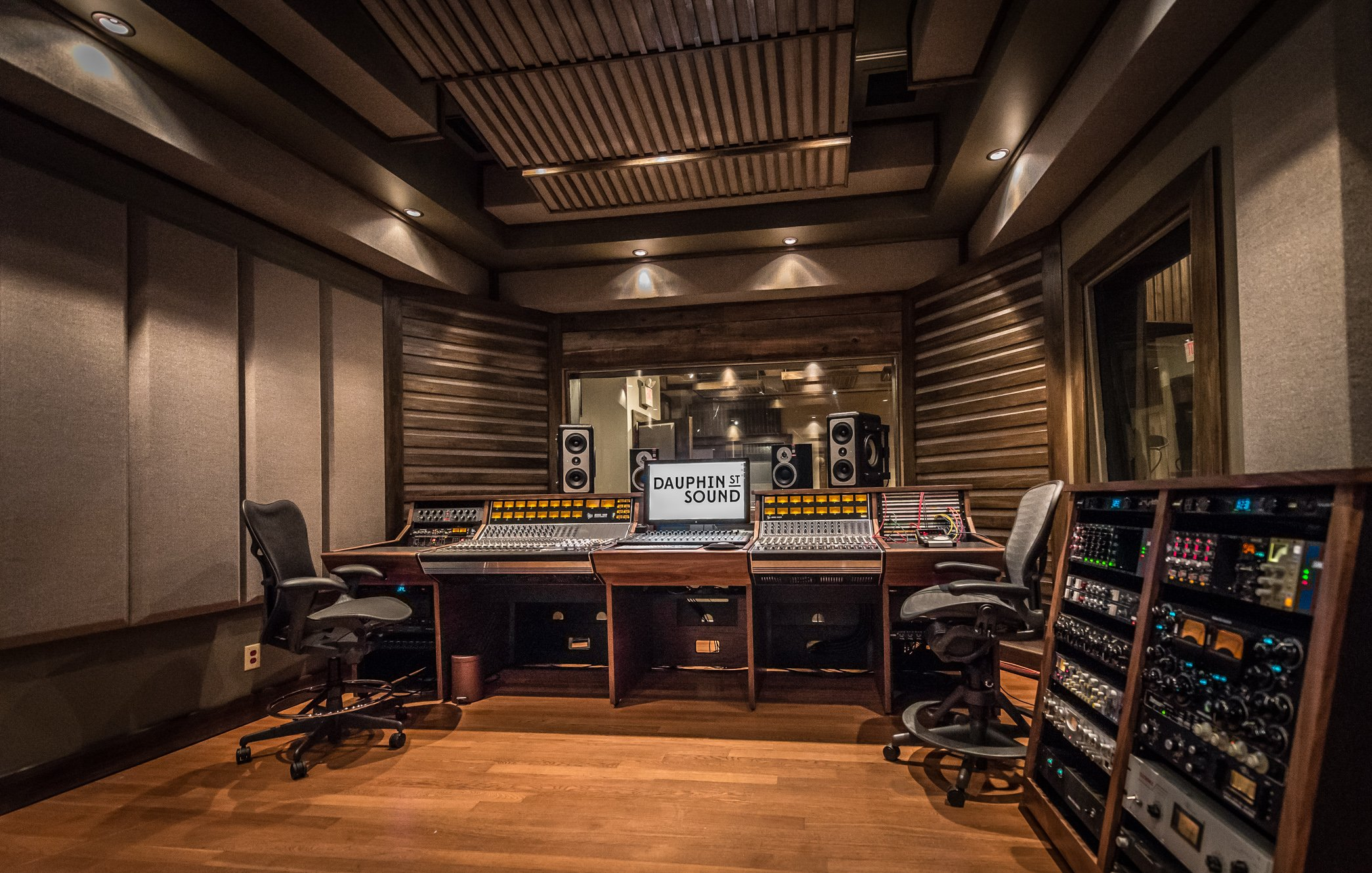 How Much is Studio Time Cost Per Hour? Book Studio Time Near You