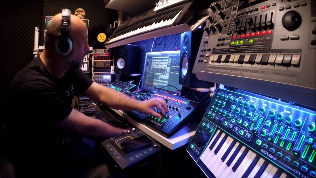 Hip Hop Mastering Services and Music Production | Glass Studios