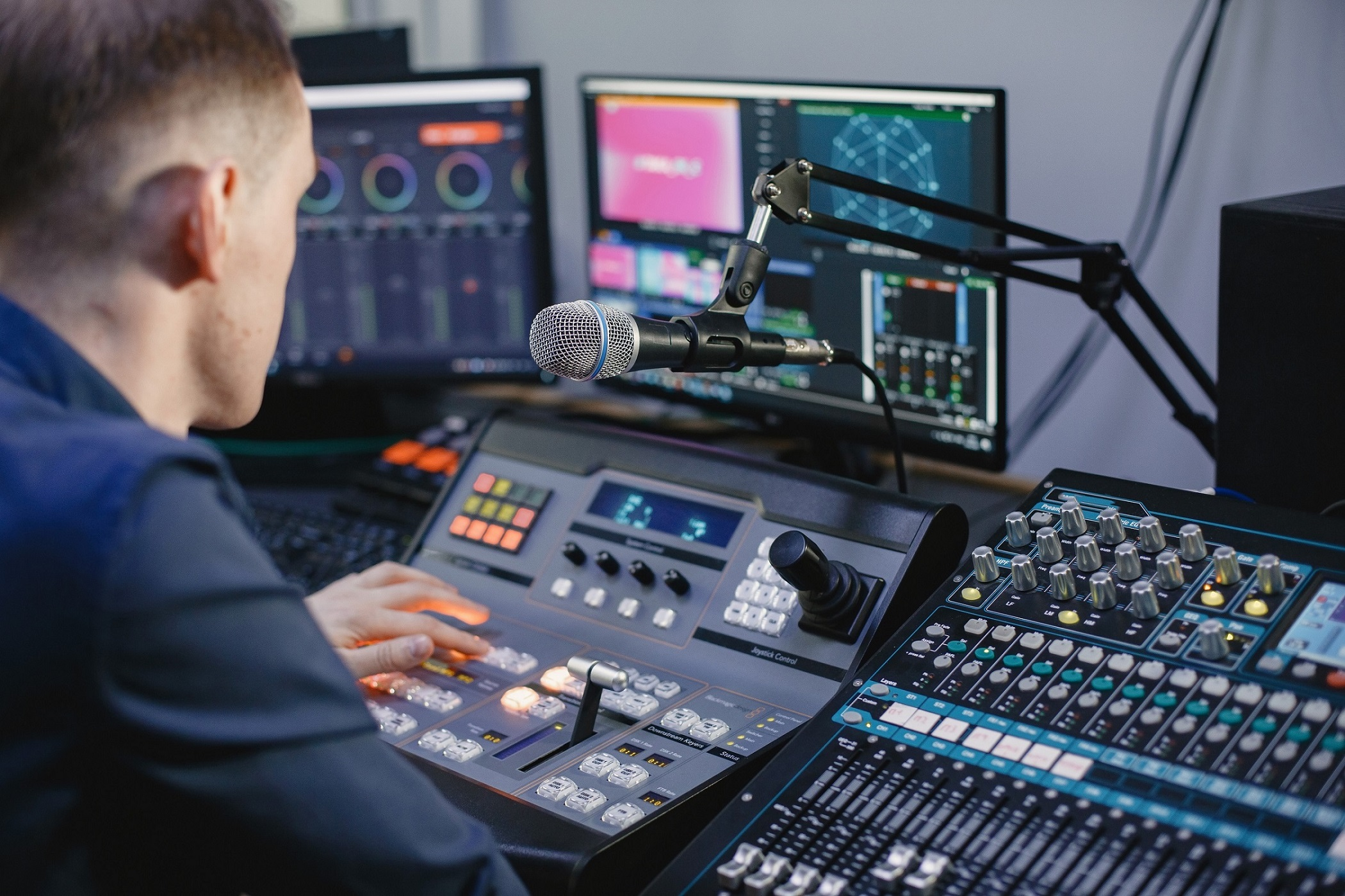 Top 5 Common Mistakes to Avoid as a New Music Producer